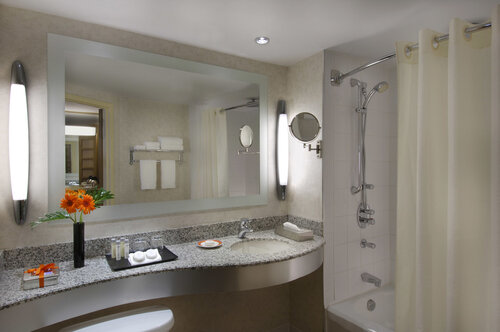 Внешний вид отеля Novotel Toronto Centre в Торонто, фото 1