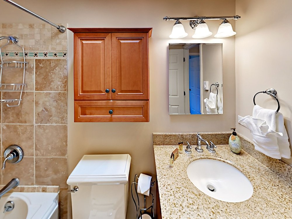 Фото 1638 S Edgewood St Home 3 Bedrooms 1 Bathroom Home