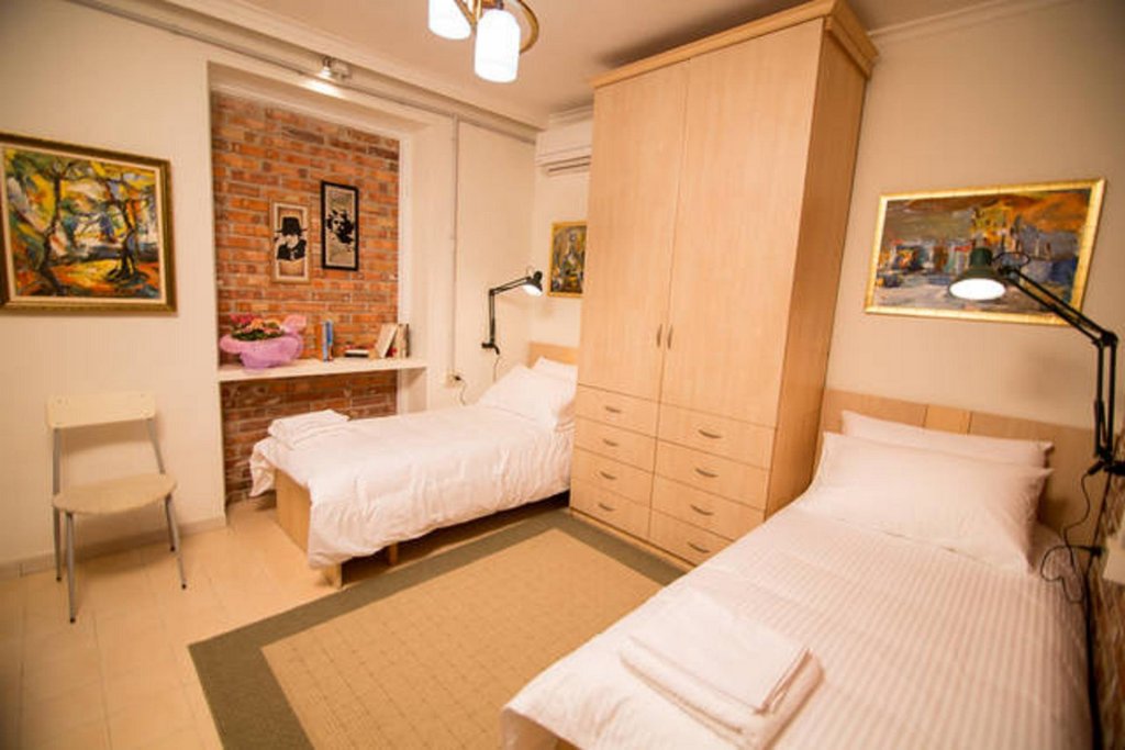 Фото Artistic Tirana