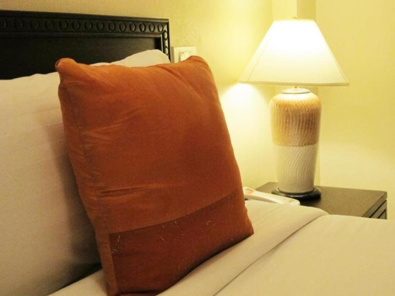 Фото The Phoenix Hotel Bangkok