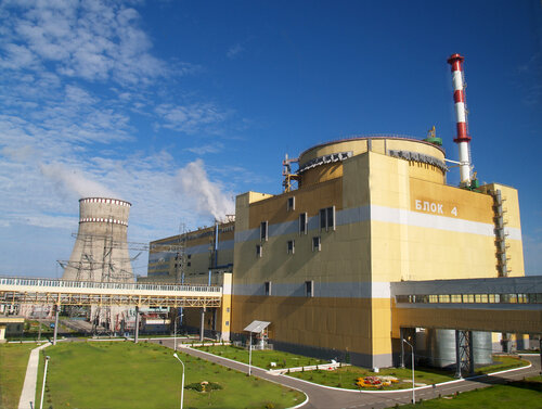 Elektrik santrali Rovenskaya atomnaya elektricheskaya stantsiya Obosoblennoye podrazdeleniye atomnoy energogeneriruyushchey kompanii Energoatom, Kuznetsovsk, foto