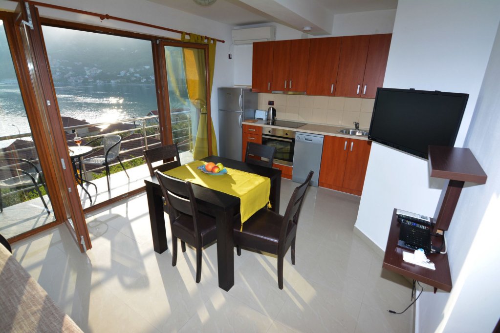 Фото Old House Morinj - Tara