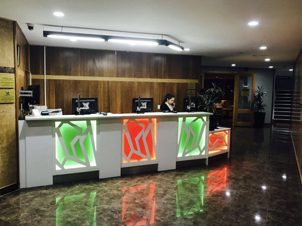 Фото отеля 1