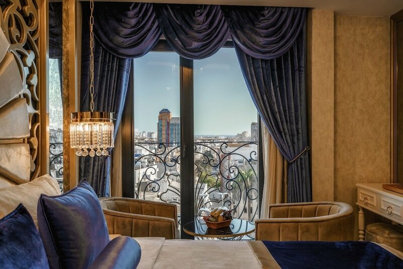 Гостиница Leslion Luxury Hotel & SPA в Муратпаше