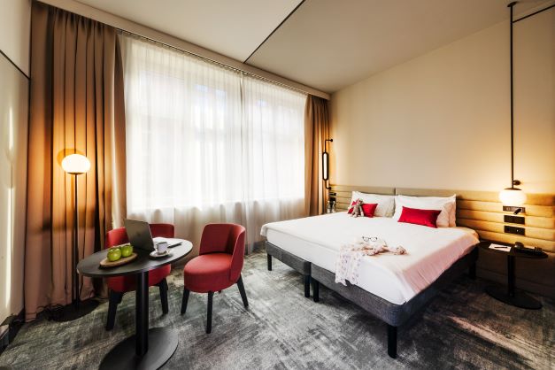 Фото отеля 1