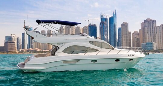 Boats, motor boats, yachts Yacht-Dubai, Dubai, photo