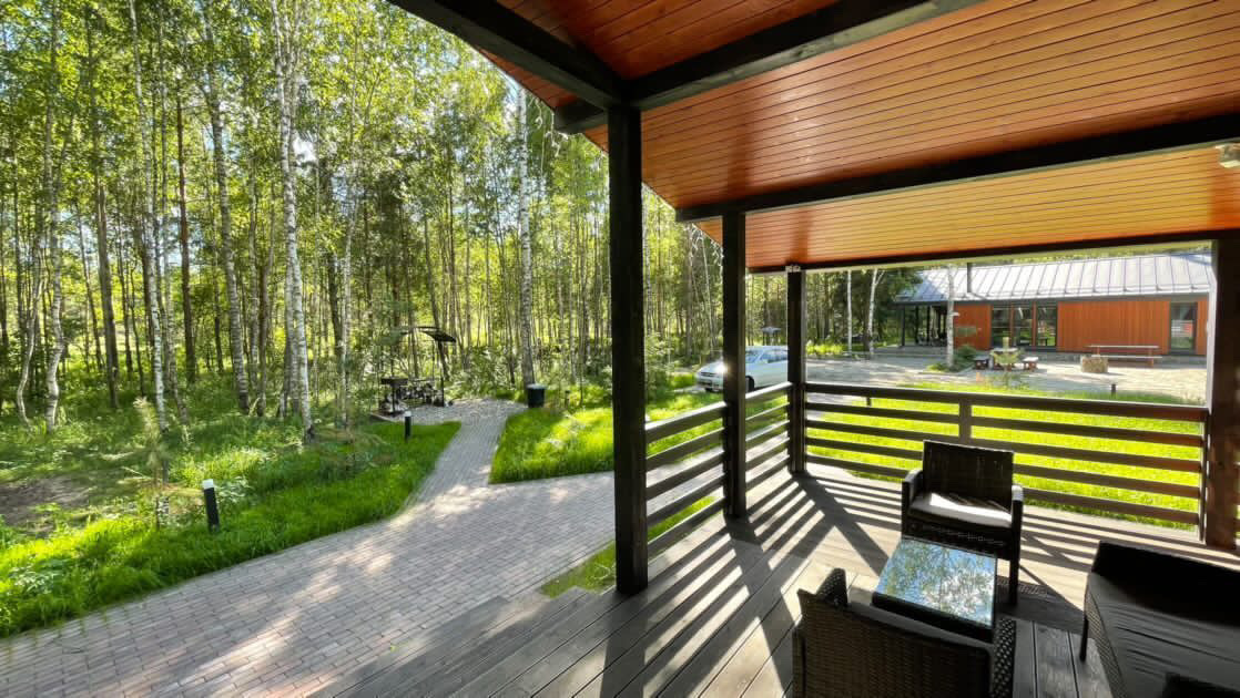 Фото Домик в соснах