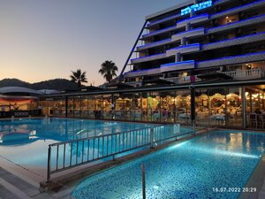 отель Beach Club Doganay