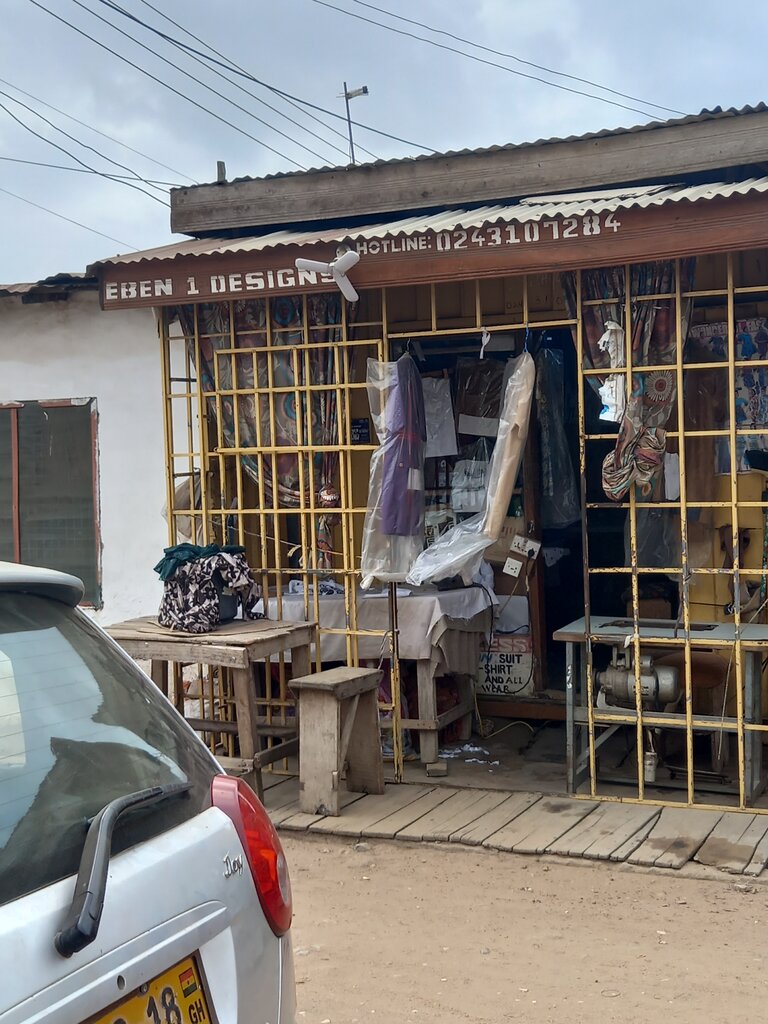 Fashion house Eben 1, Accra, photo