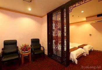 Фото Xin Hua Hotel Guangzhou