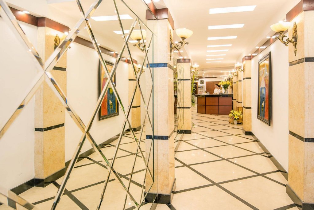 Фото May De Ville Old Quarter II Hotel