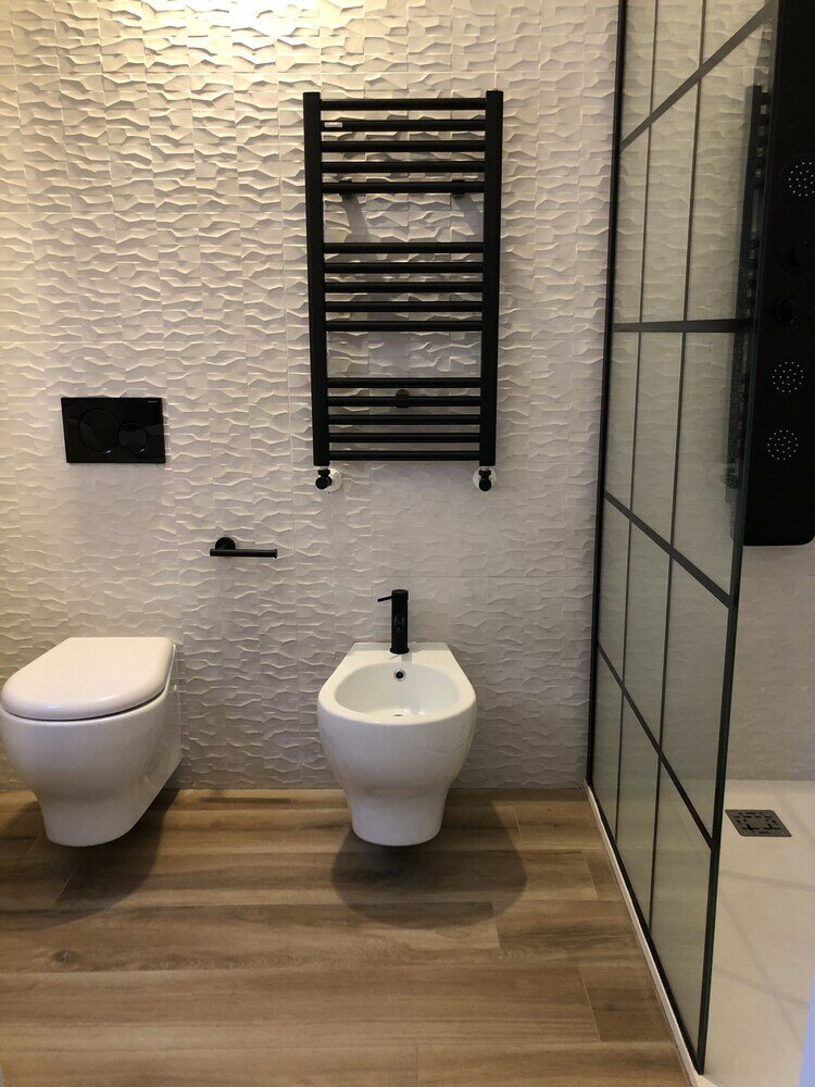 Фото A Due Passi Dalla Scalinata Rooms