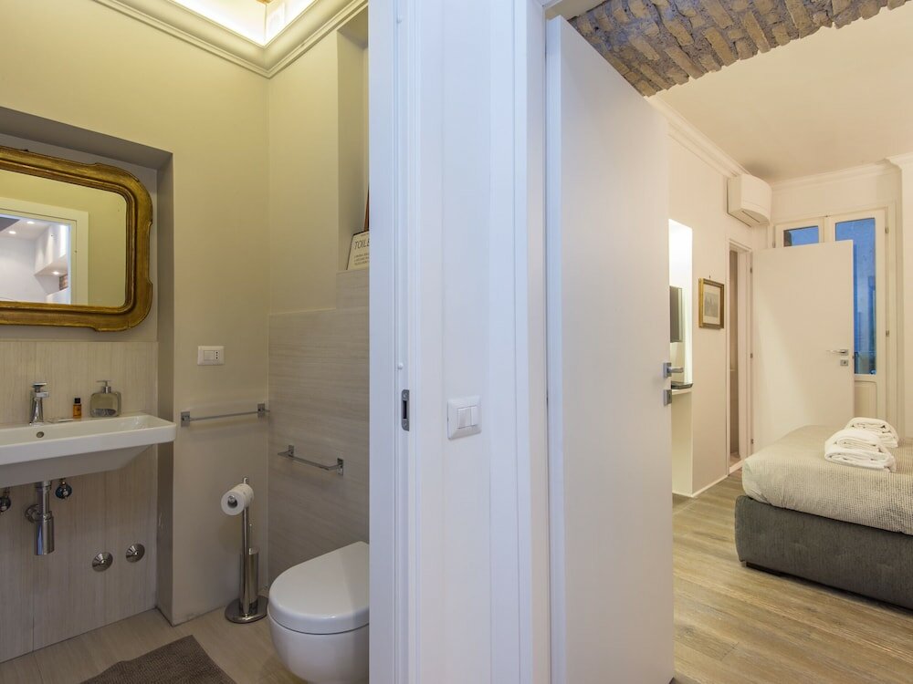 Фото Rsh Luxury One Bedroom Fori Imperiali