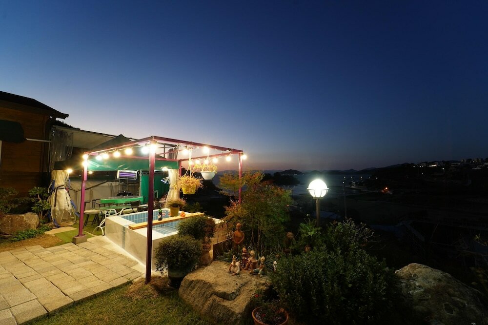 Фото Yeosu Artist Pension