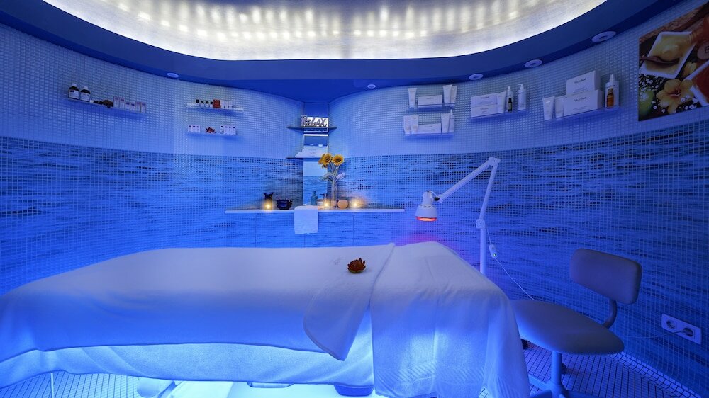 Фото Отель Bull Reina Isabel & Spa