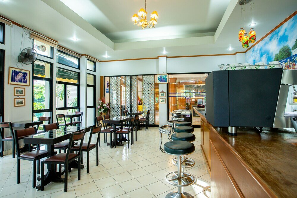 Фото Surin Majestic Hotel