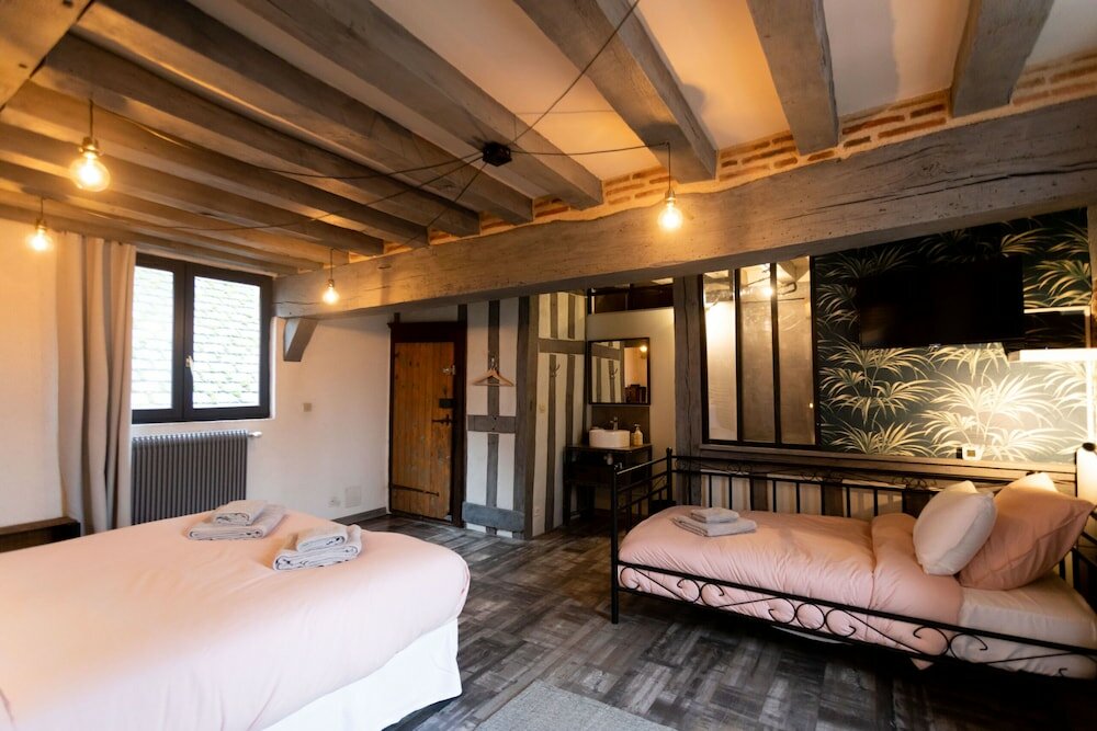 Фото La Tour aux Grains