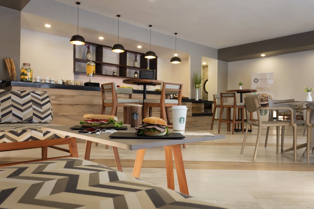 Фото Hilton Garden Inn Monterrey