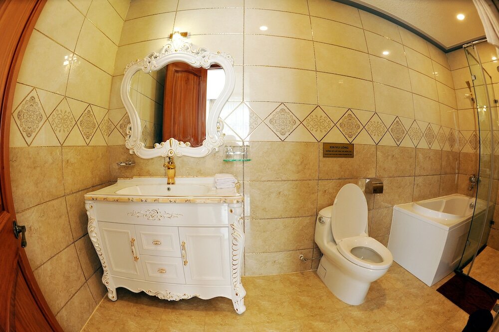 Фото Tam Chau Luxury Hotel