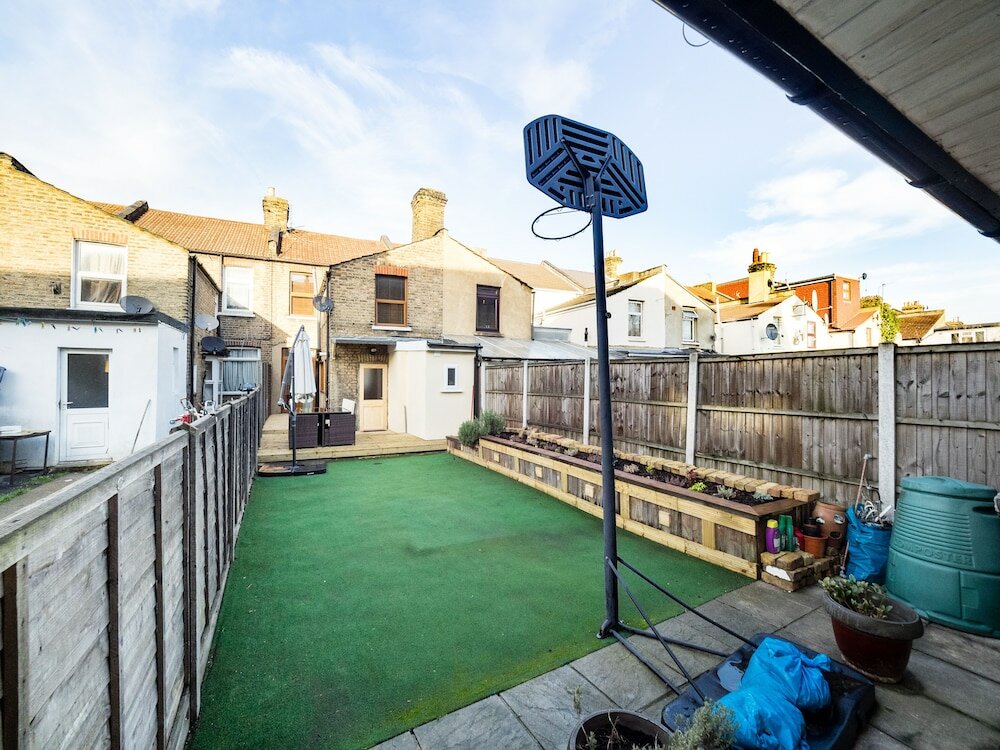 Фото Lt The Gate House