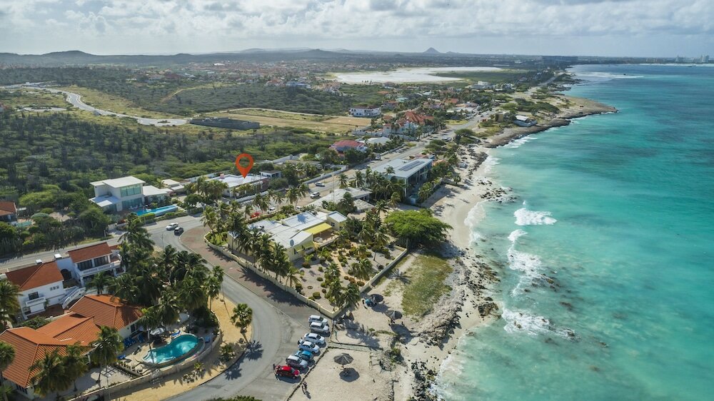 Фото Boca Catalina Modern Villa