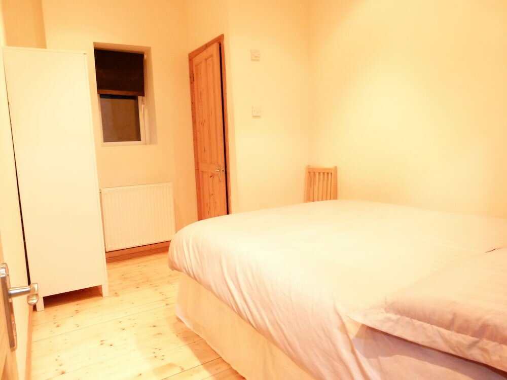 Фото Ss Property Hub - Family Apartment Kensington