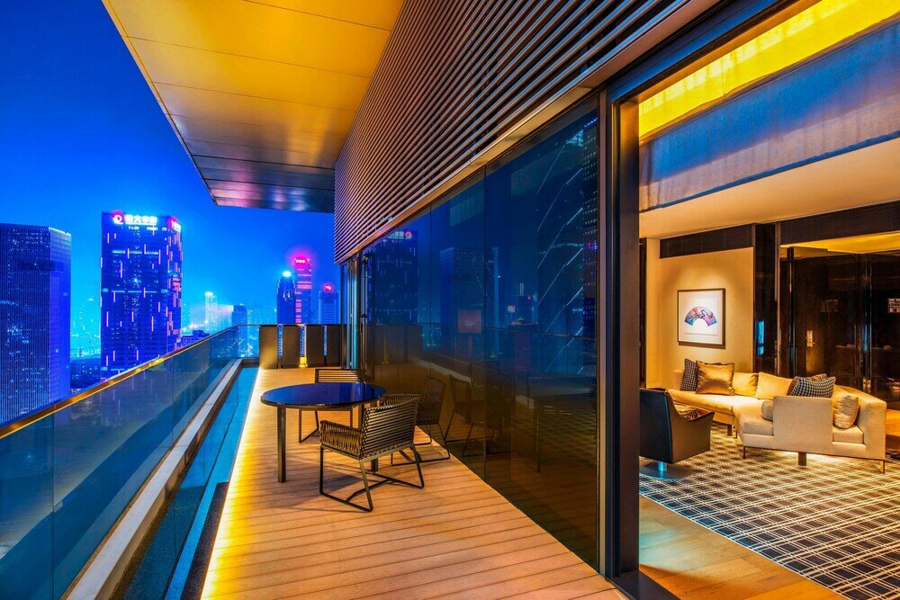 Фото W Guangzhou