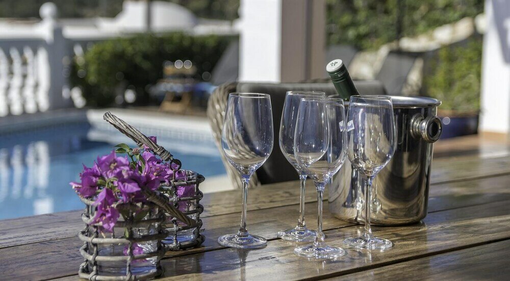 Фото Spacious Villa With Impressive Views