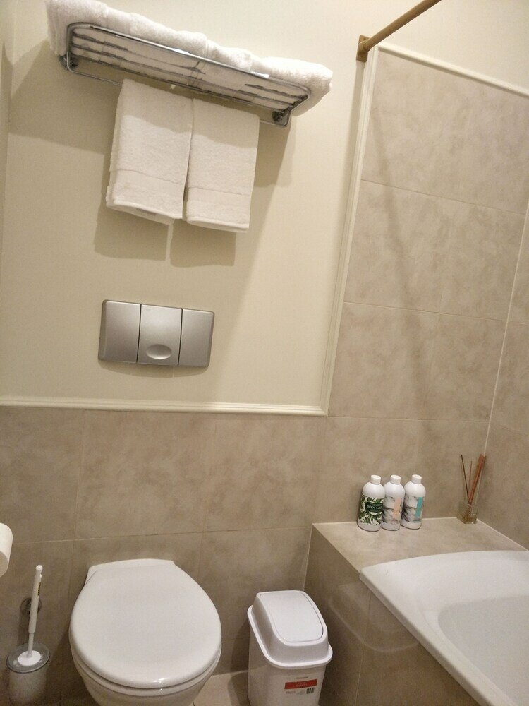 Фото Western Springs Villa