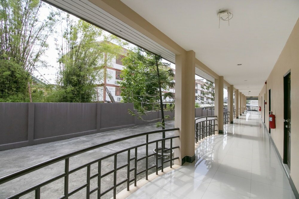 Фото Oyo 75390 Sunee Place Hotel