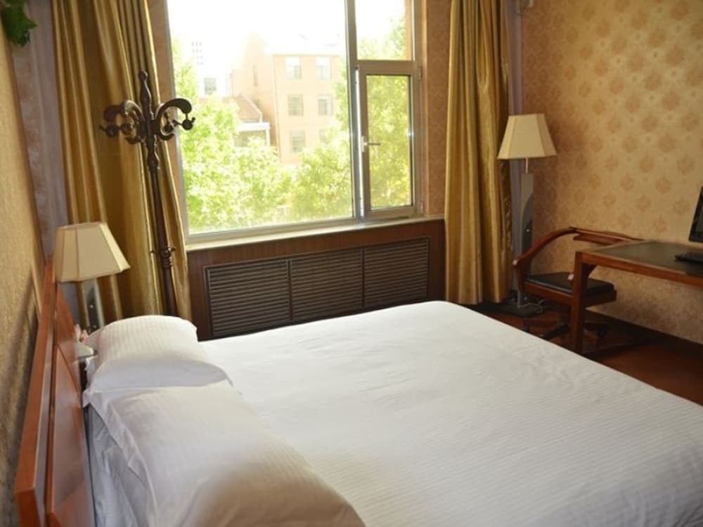 Фото GreenTree Inn WeiFang QingZhou Middle HaiDai Road Electric Power Shell Hotel