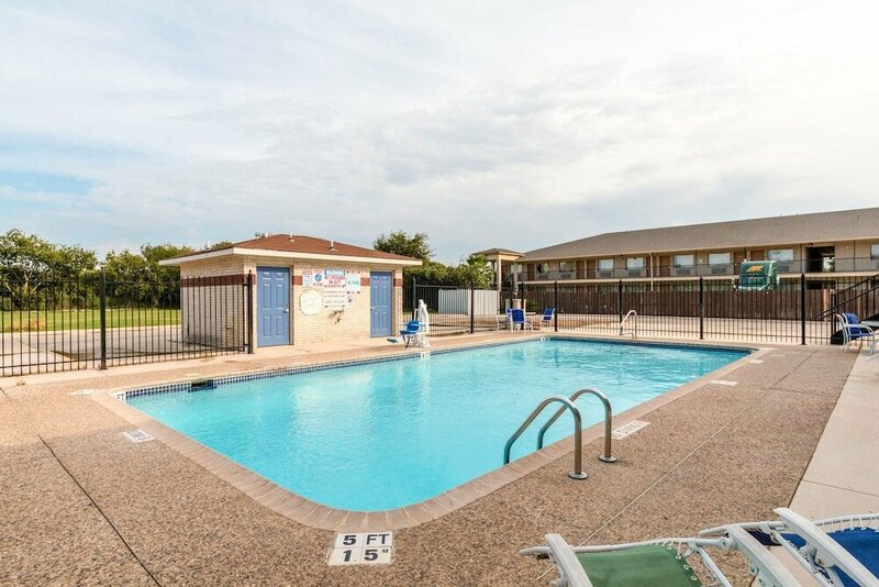 Гостиница Motel 6 San Antonio, Tx - South Ww White Rd в Сан-Антонио