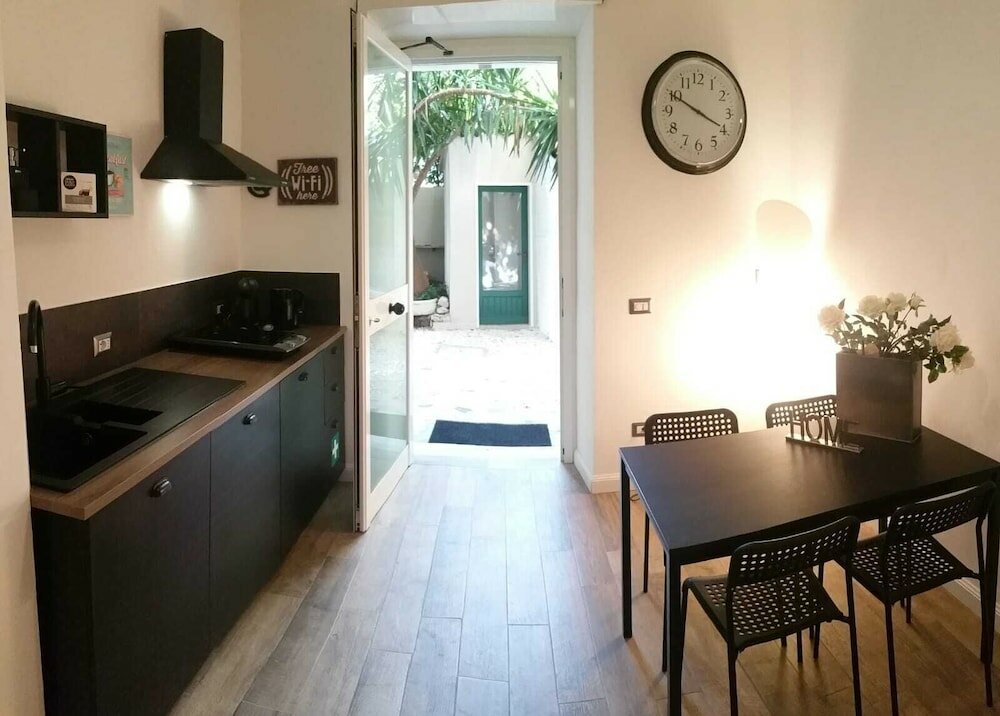 Фото Garden House - Luxury Guest House