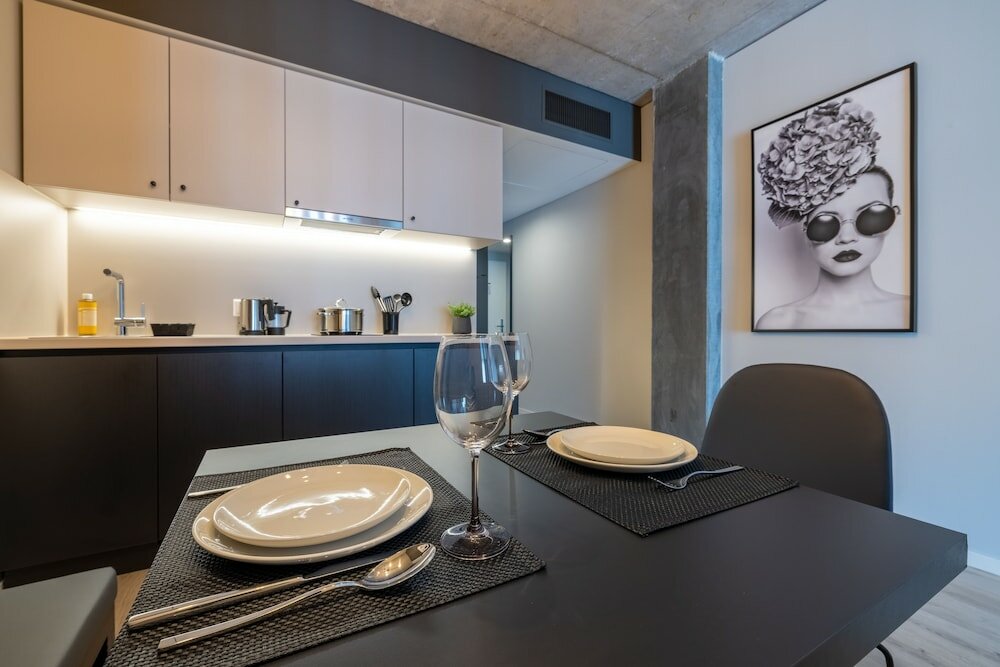 Фото Radisson Hotel & Suites Zurich 