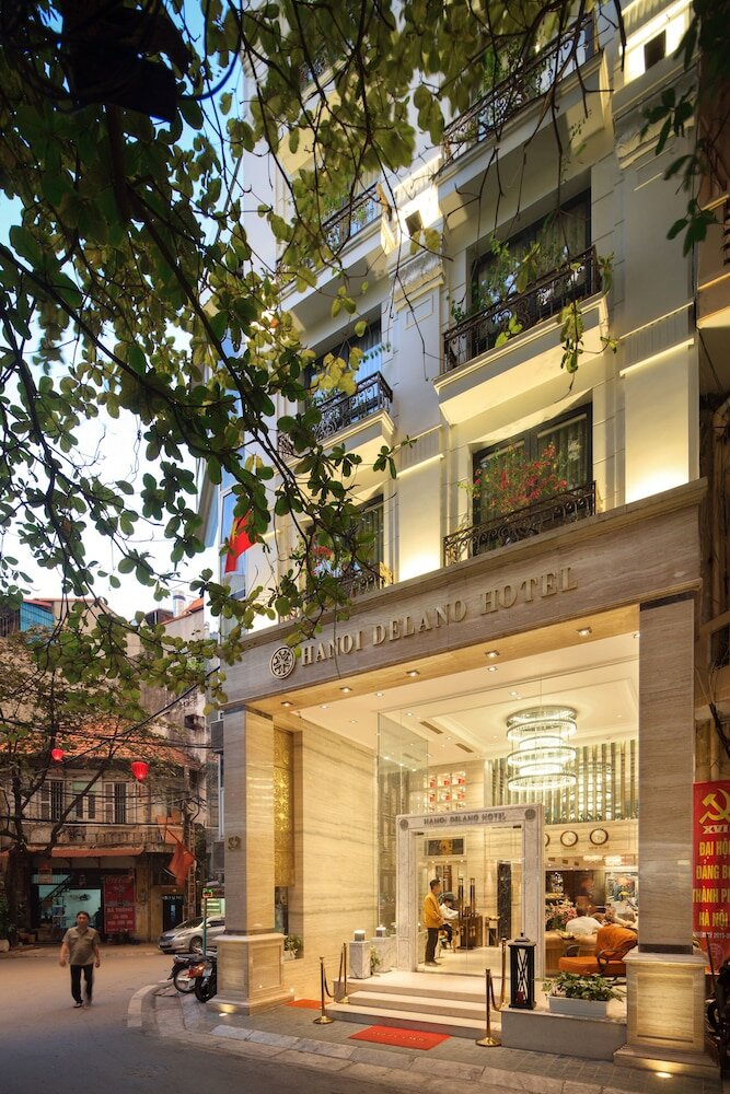 Фото отеля 1