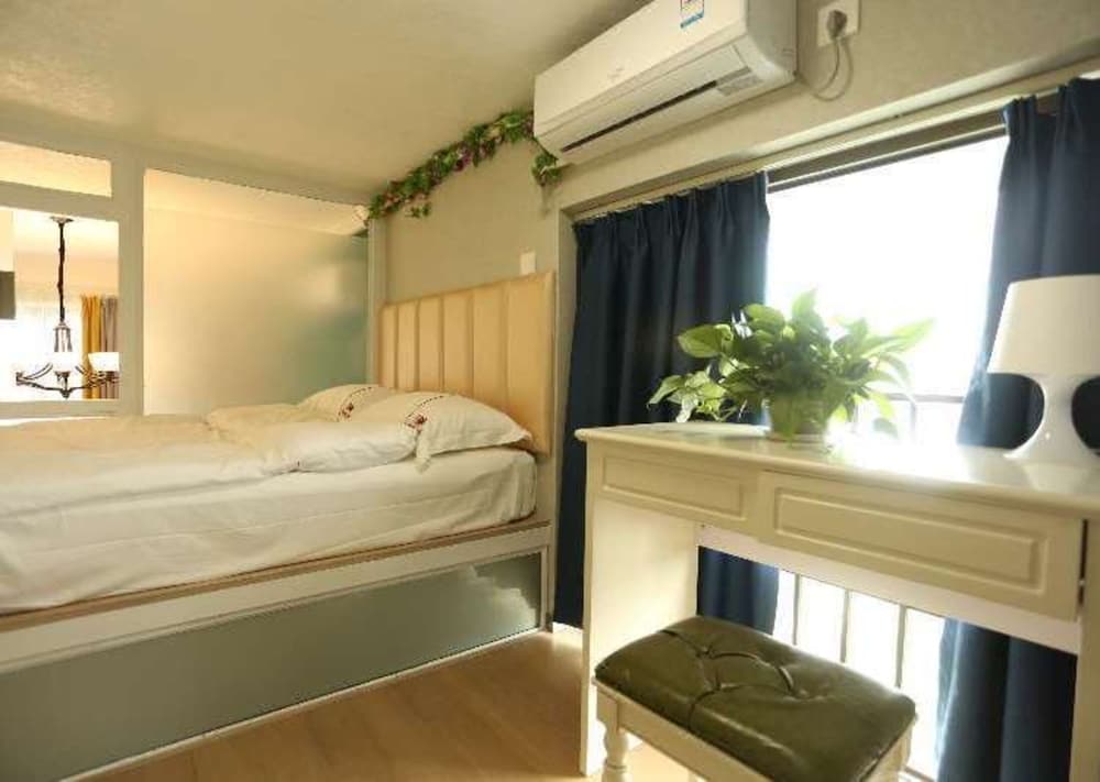 Фото She&He Apartment Shenzhen University