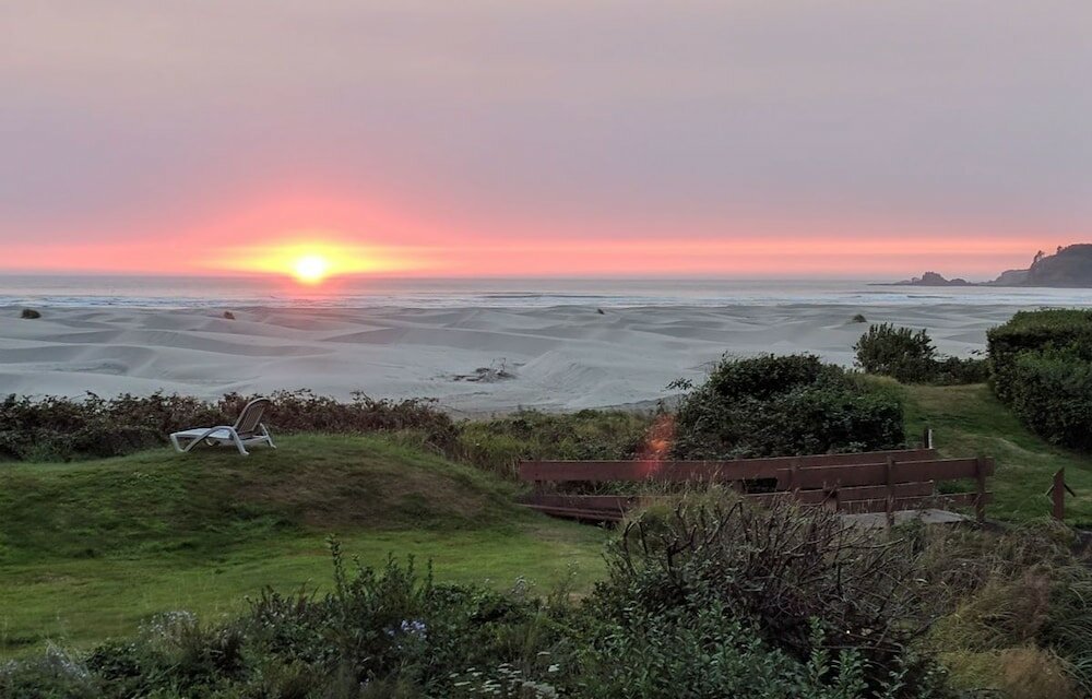 Фото Little Creek Cove Beachfront Resort