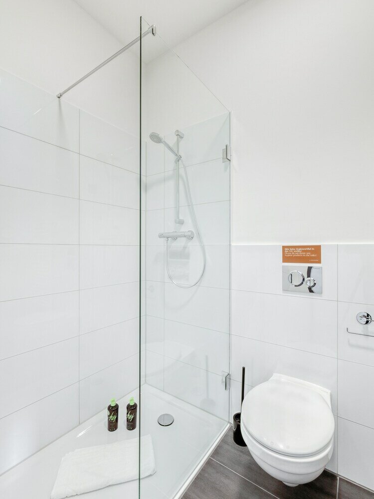 Фото Limehome Mönchengladbach Fliethstraße