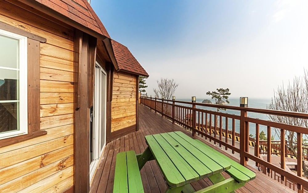 Фото Yeosu Morning of Finland Resort Pension