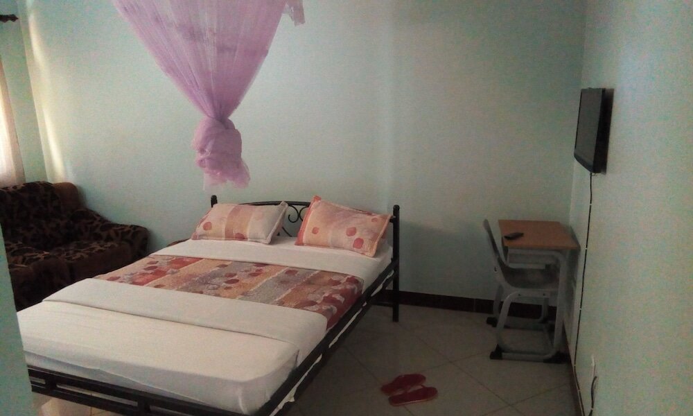 Фото Silver Peak Hotel Lira Ltd