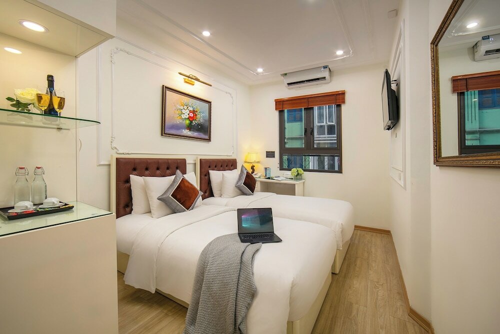 Фото Tunger Grand Hotel