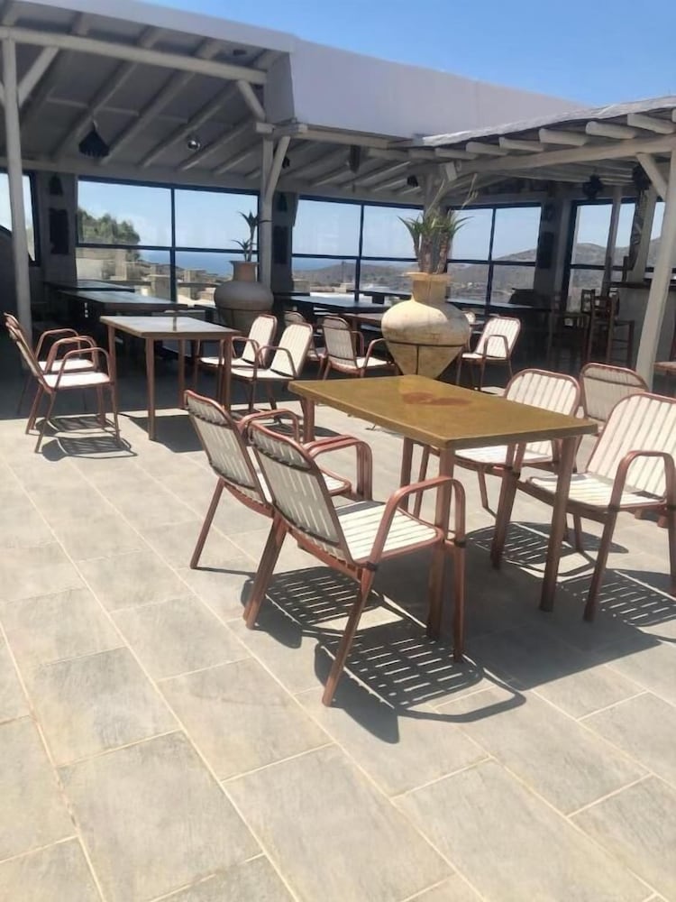 Фото Sunrise Hotel