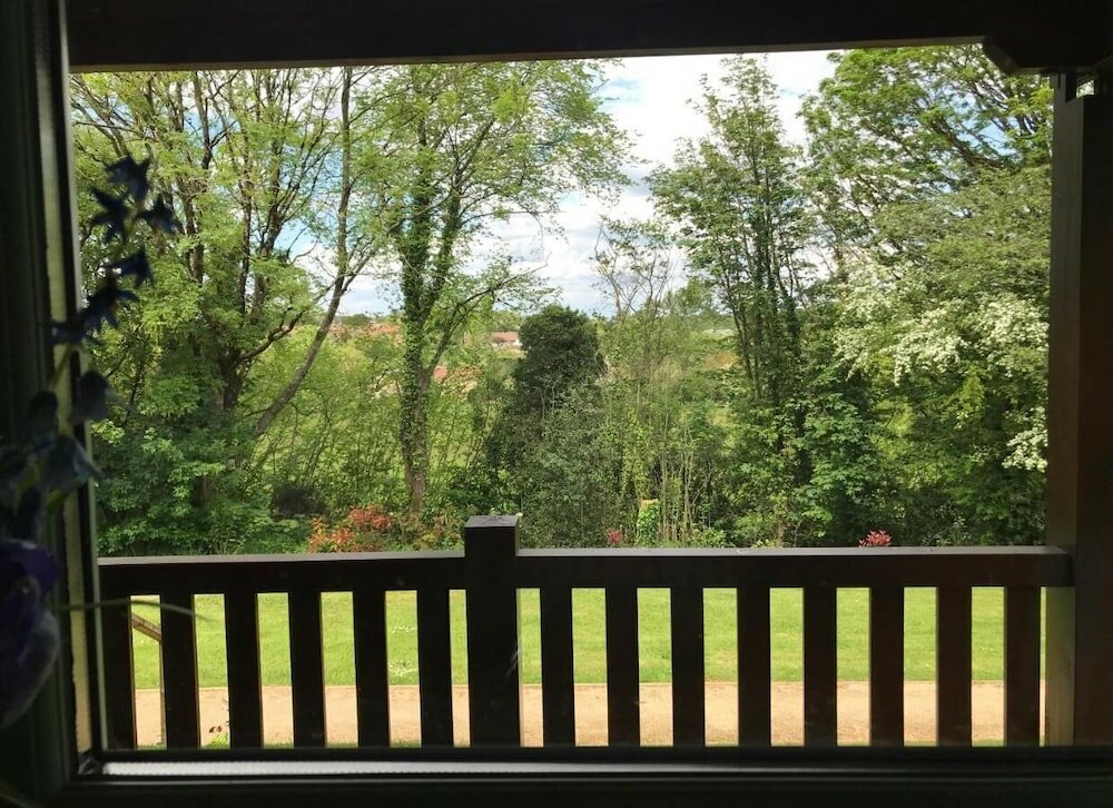 Фото Hollybush Lodges