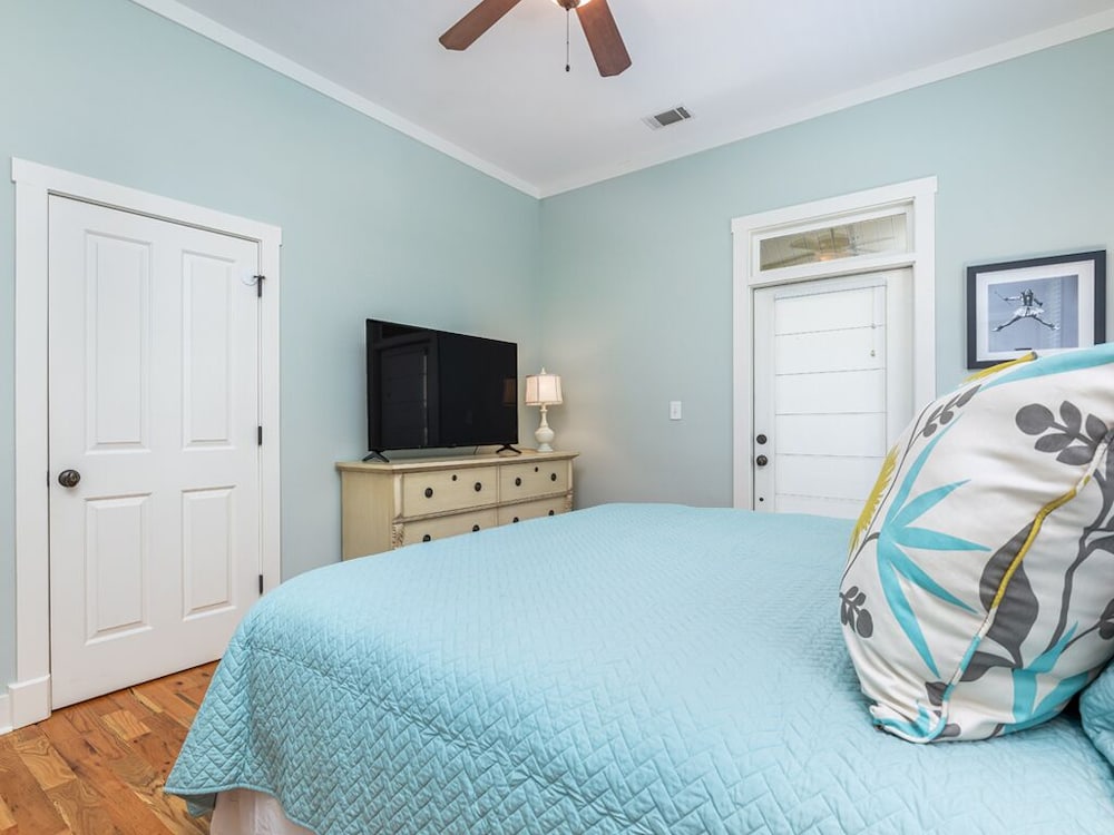 Фото 2nd To None