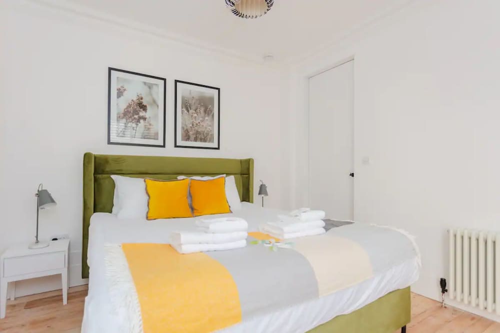 Фото Luxury 2 Bedroom Garden Flat - Hackney