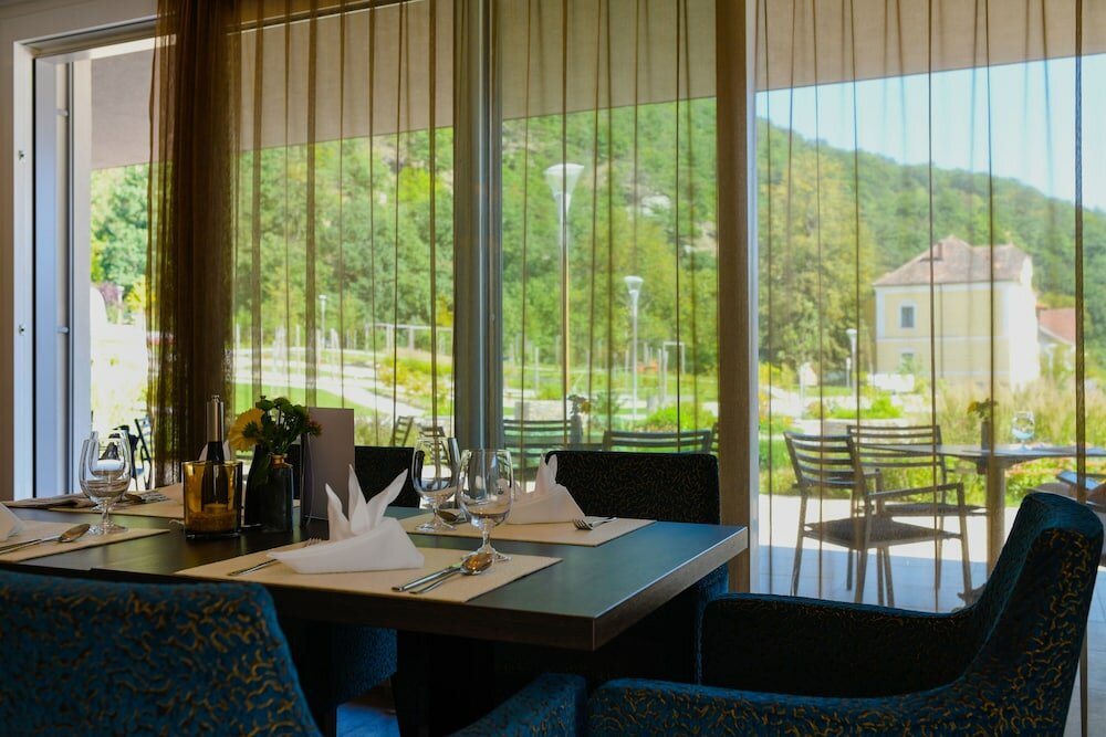 Фото Nuhr Medical - Hotel & Restaurant