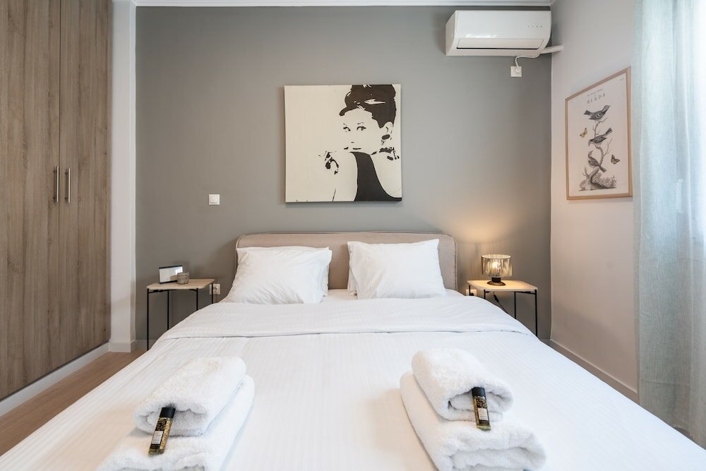 Фото Modern Apartment in Exarchia