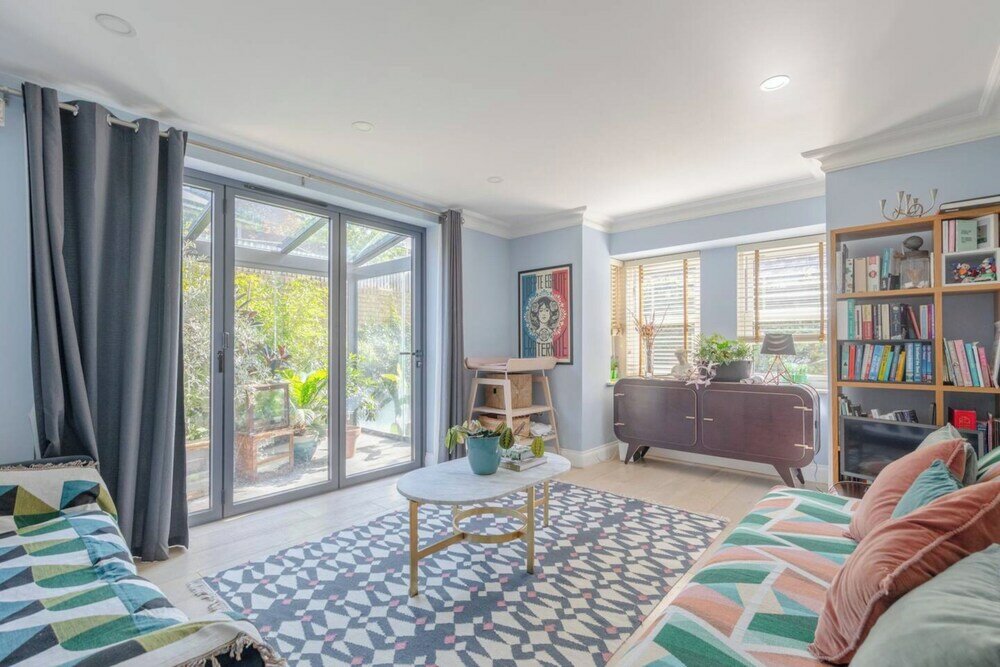 Фото Beautiful & Modern 3bd House- Kennington!