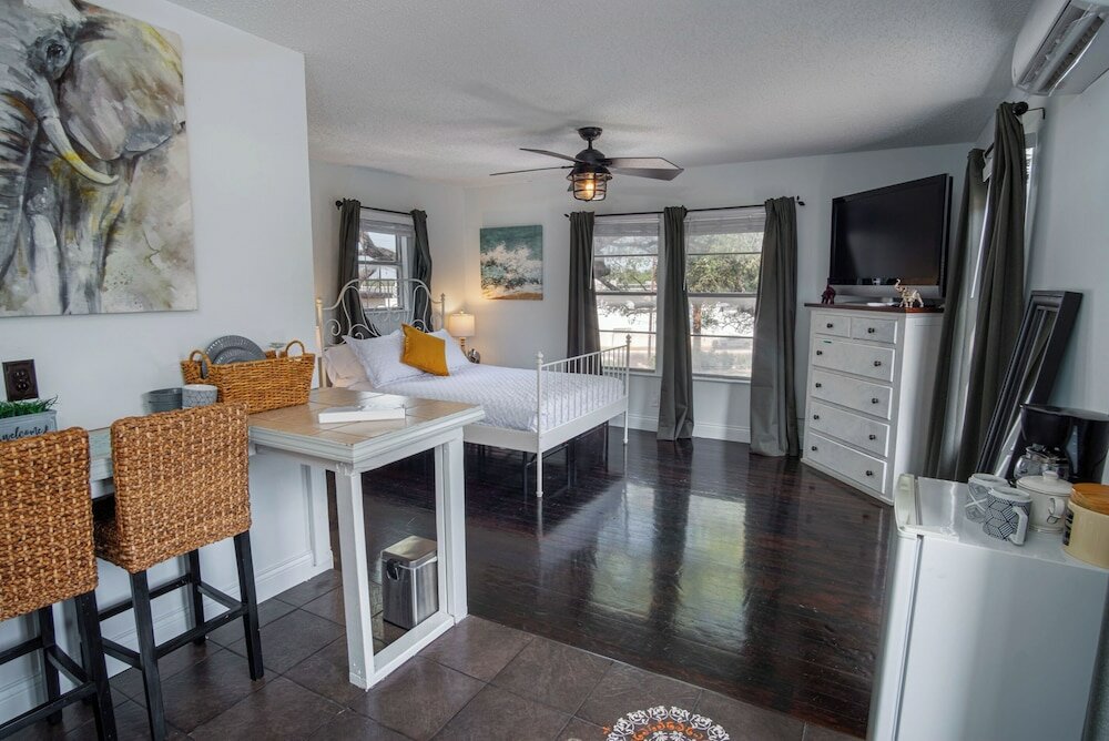 Фото Splash Into Vacation 6br Home w Pool & Waterslide