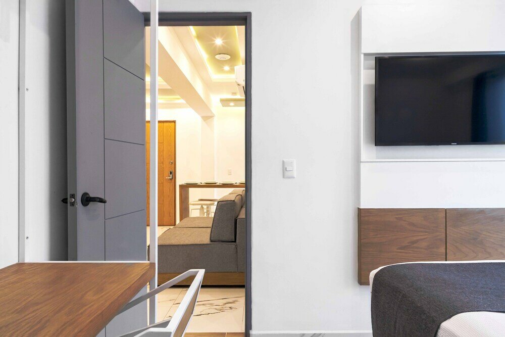 Фото Luxury Apartments Pool & Jacuzzi